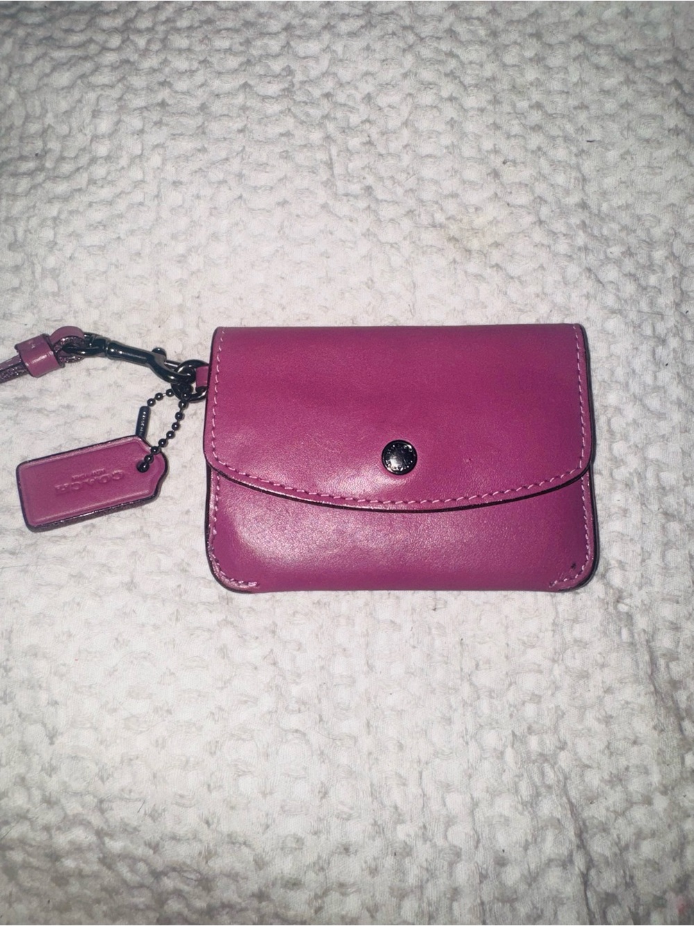 Coach Magenta Leather Card Case with Keychain Charm, super rare color.